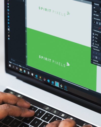 We are looking for Graphic Designer